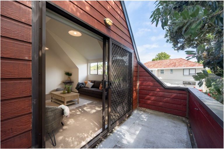 Photo of property in 91a Uxbridge Road, Cockle Bay, Auckland, 2014