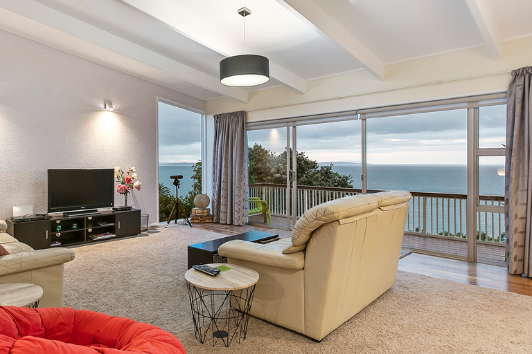 Photo of property in 25 Duncansby Road, Stanmore Bay, Whangaparaoa, 0932
