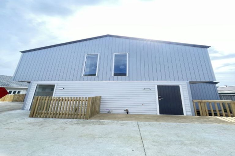 Photo of property in 20d Edwards Avenue, Henderson, Auckland, 0610