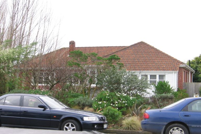 Photo of property in 37 Oxford Street, Hokowhitu, Palmerston North, 4410