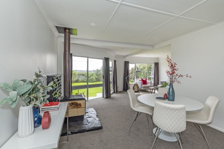 Photo of property in 80 Tararua Road, Levin, 5571