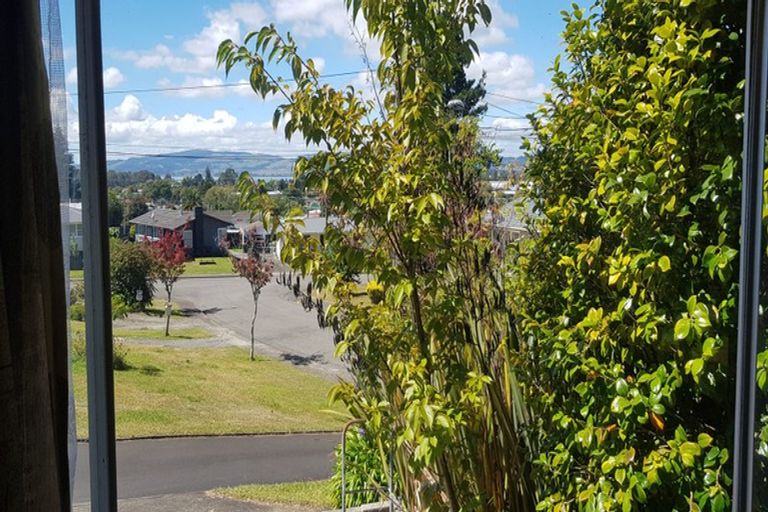 Photo of property in 5a Teal Place, Selwyn Heights, Rotorua, 3015