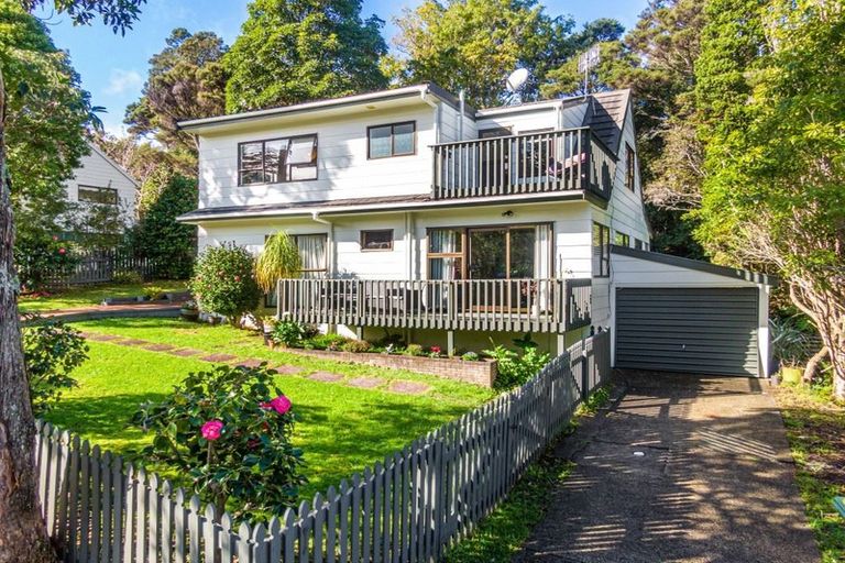 Photo of property in 68 Holyoake Place, Chatswood, Auckland, 0626