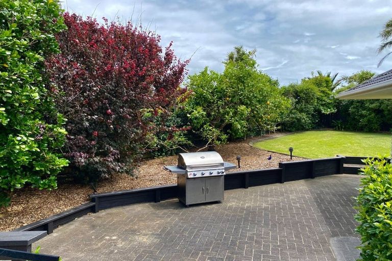 Photo of property in 36 Montgomery Avenue, Rothesay Bay, Auckland, 0630