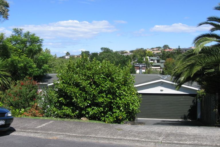 Photo of property in 36 Peter Terrace, Castor Bay, Auckland, 0620