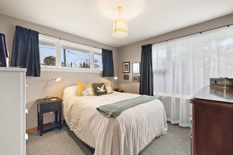 Photo of property in 11 Deloraine Street, Somerfield, Christchurch, 8024