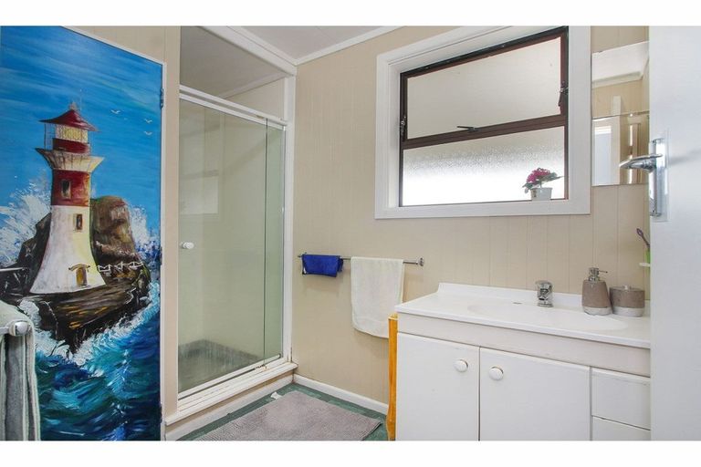 Photo of property in 33 Metcalfe Road, Ranui, Auckland, 0612