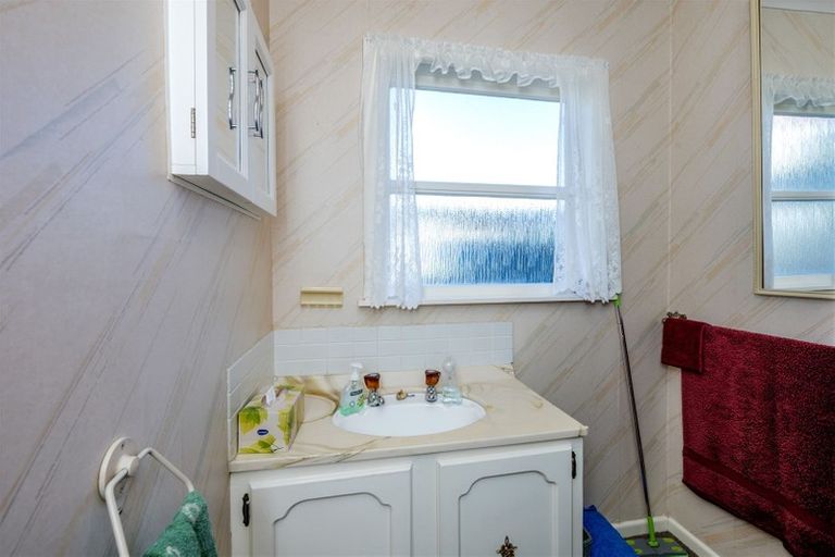 Photo of property in 23 Devon Street, Levin, 5510