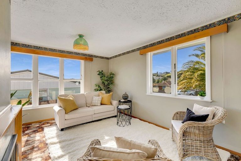 Photo of property in 17 Natone Street, Waitangirua, Porirua, 5024