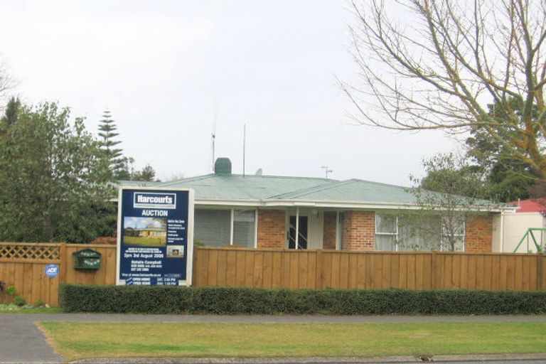 Photo of property in 12b Mcnicol Street, Fairfield, Hamilton, 3214