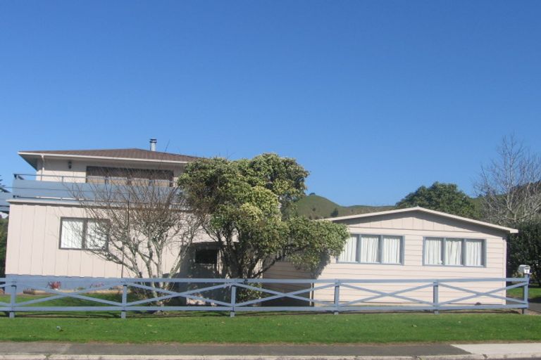 Photo of property in 2 Miro Place, Whitianga, 3510