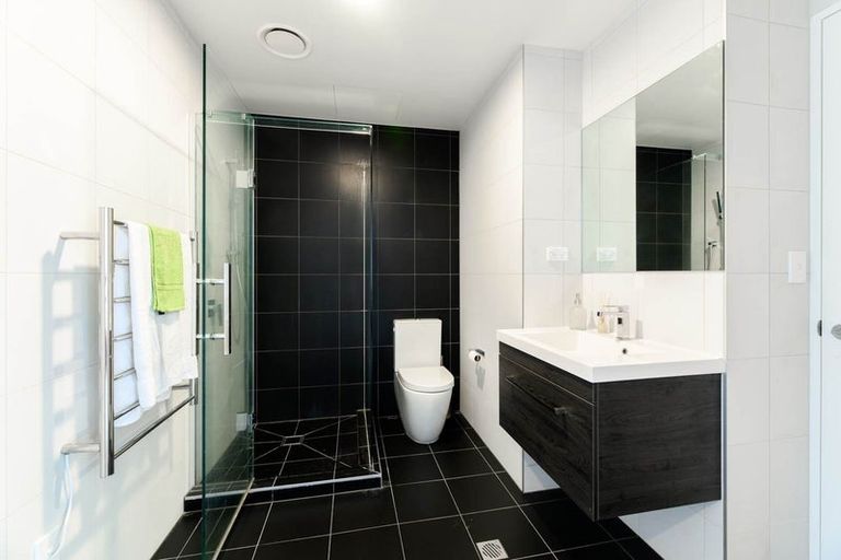 Photo of property in 316/19 Rawene Road, Birkenhead, Auckland, 0626