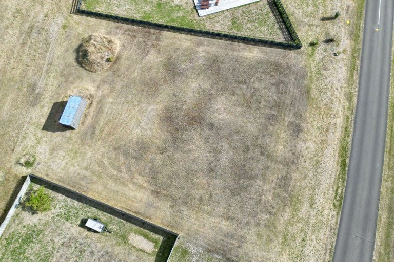 Photo of property in 8/500 Kinloch Road, Kinloch, Taupo, 3377