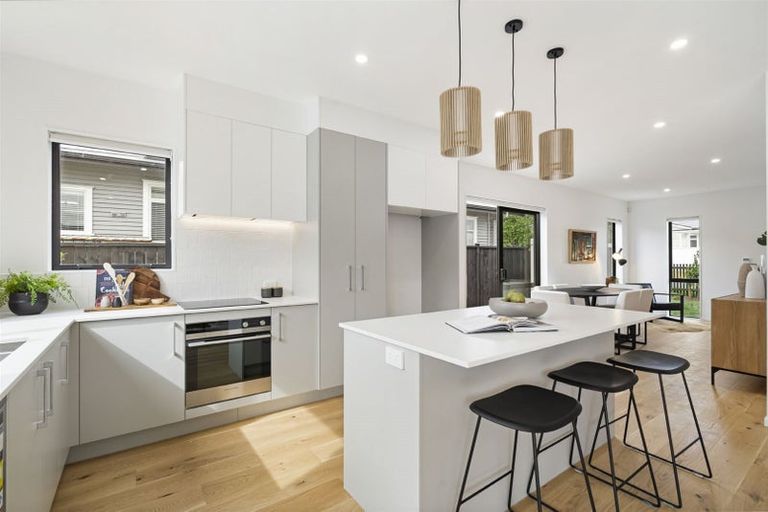 Photo of property in 53b Eversleigh Road, Belmont, Auckland, 0622