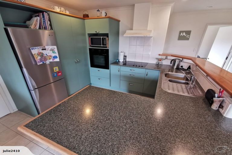 Photo of property in 5 Kihi Place, Ruakaka, 0116