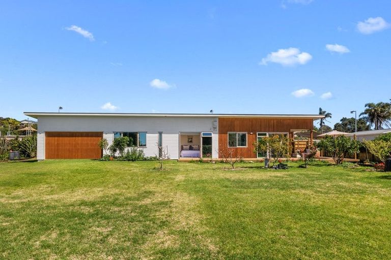 Photo of property in 5 Margaret Street, Mangawhai Heads, Mangawhai, 0505