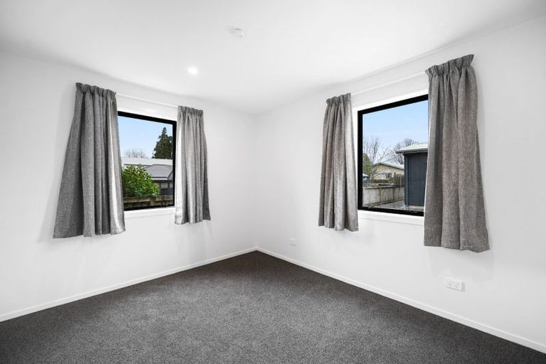 Photo of property in 2 Fable Way, Leamington, 3432