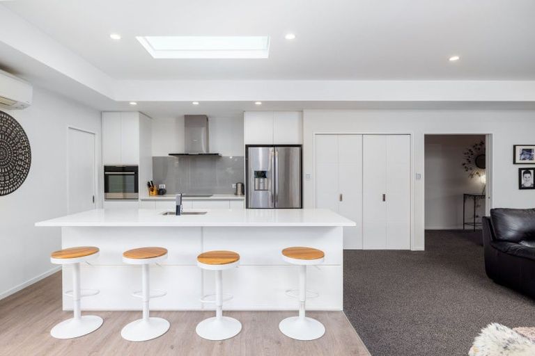 Photo of property in 32 Carmichael Street, Rangiora, 7400