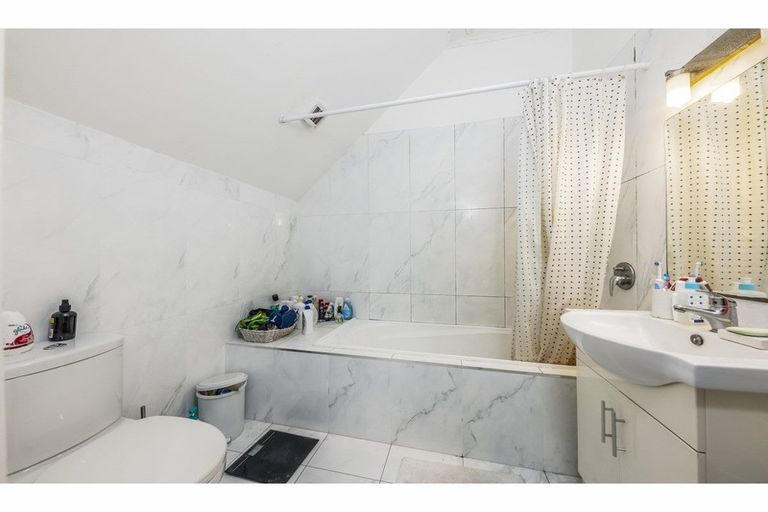 Photo of property in 3 Compass Place, Te Atatu Peninsula, Auckland, 0610