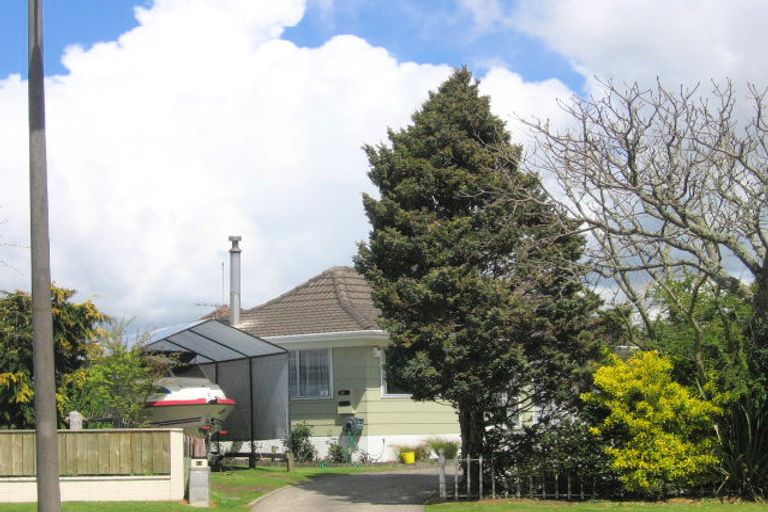 Photo of property in 24 Browning Crescent, Owhata, Rotorua, 3010