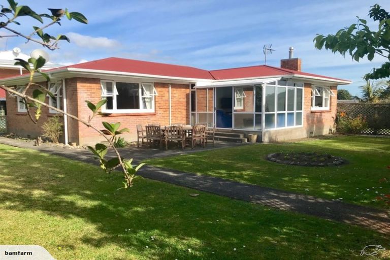 Photo of property in 50 Pagitt Street, Coromandel, 3506