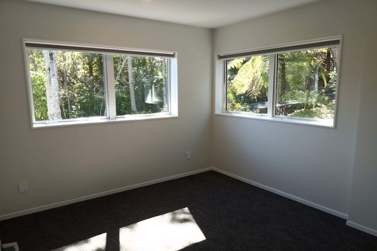 Photo of property in 39a Tui Glen Road, Birkenhead, Auckland, 0626