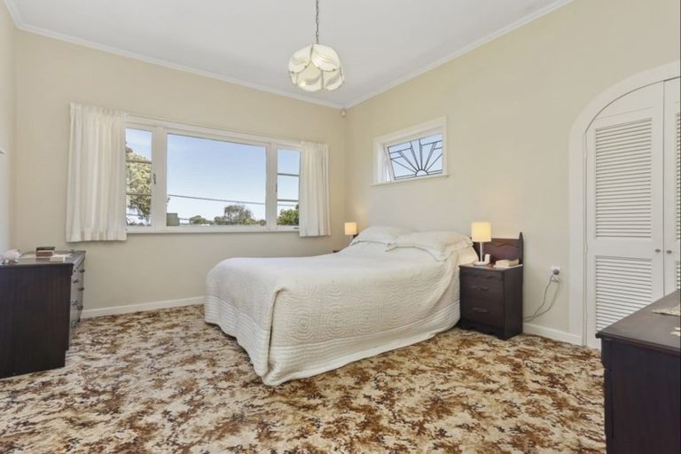 Photo of property in 16 Riddell Road, Glendowie, Auckland, 1071