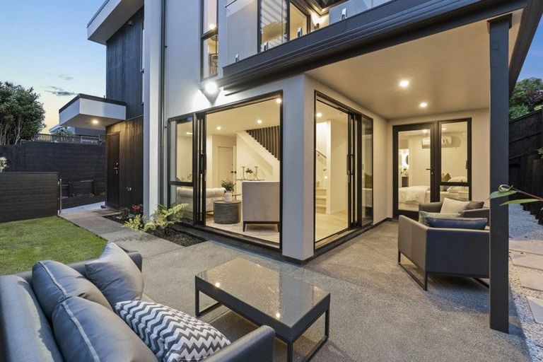 Photo of property in 18b Marama Street, Castor Bay, Auckland, 0620