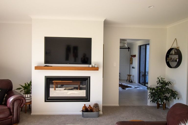 Photo of property in 27 Monarch Park Lane, Leamington, Cambridge, 3432