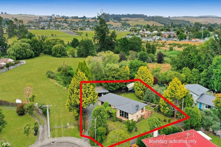 Photo of property in 11 Norrie Place, Hillcrest, Rotorua, 3015
