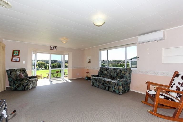 Photo of property in 309 Manutahi Road, Lepperton, New Plymouth, 4372