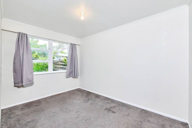 Photo of property in 13a Ribblesdale Road, Henderson, Auckland, 0612