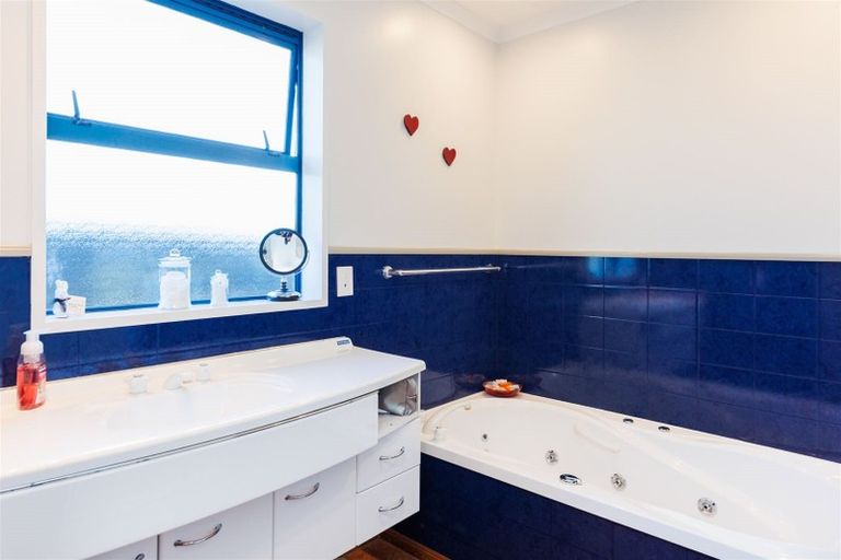 Photo of property in 125 Benmore Avenue, Cloverlea, Palmerston North, 4412