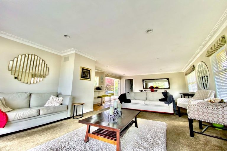 Photo of property in 36 Montgomery Avenue, Rothesay Bay, Auckland, 0630