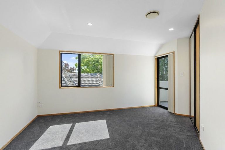 Photo of property in 3a Memorial Avenue, Ilam, Christchurch, 8053
