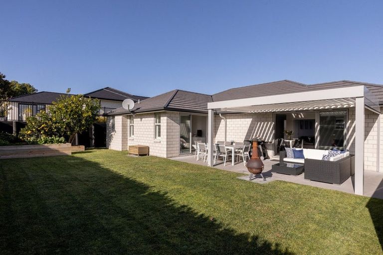Photo of property in 12b Kayelene Place, Omokoroa, 3114