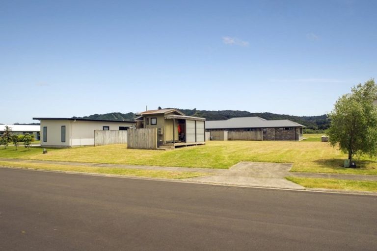 Photo of property in 14 Debenham Drive, Whitianga, 3510