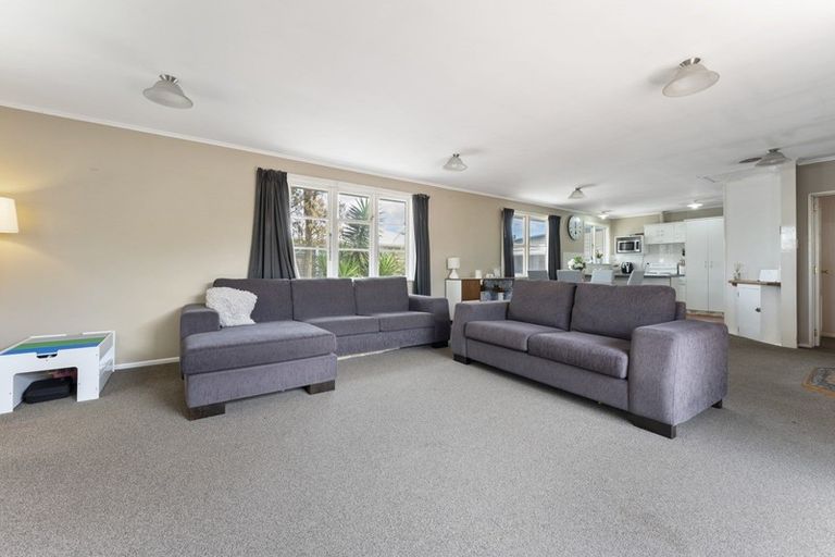 Photo of property in 24 Hunter Street, Normanby, Hawera, 4614