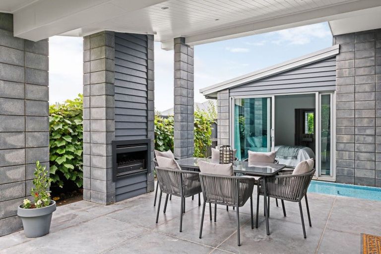 Photo of property in 15 Shalimar Place, Huntington, Hamilton, 3210