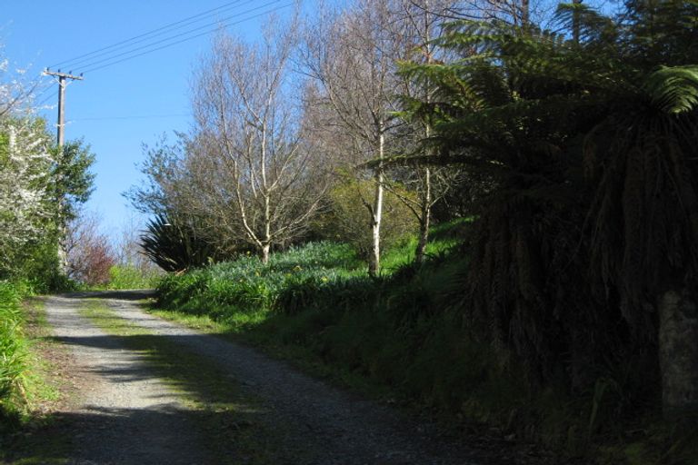Photo of property in 2 Te Maire Road, Hunterville, 4730