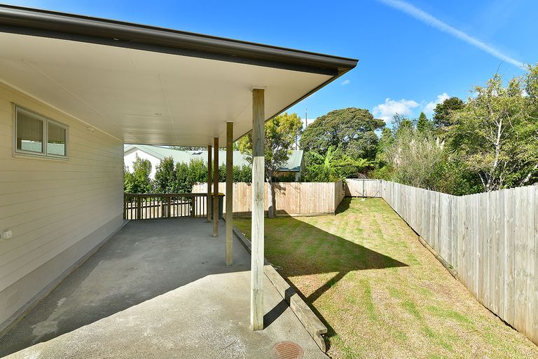 Photo of property in 5a Hammond Avenue, Hatfields Beach, Orewa, 0931
