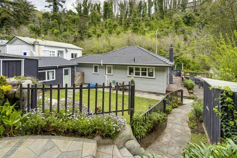 Photo of property in 151 Shakespeare Road, Bluff Hill, Napier, 4110