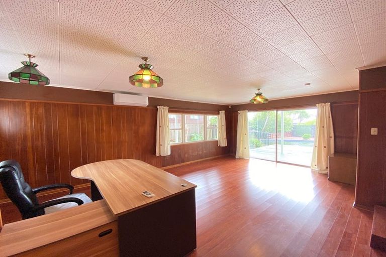 Photo of property in 30 Taitua Drive, Te Atatu South, Auckland, 0610