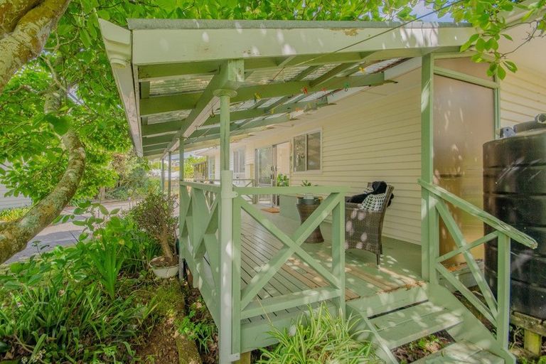 Photo of property in 25 Sullivan Avenue, Mangere Bridge, Auckland, 2022