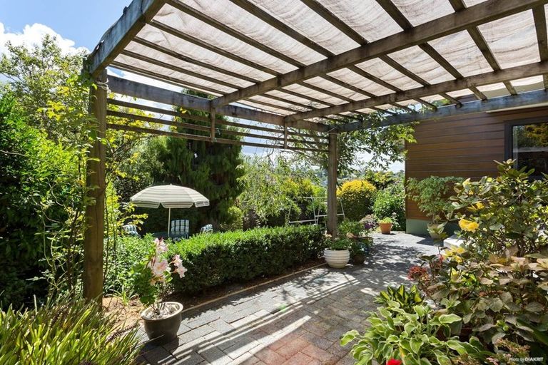 Photo of property in 64 Bayside Drive, Browns Bay, Auckland, 0630