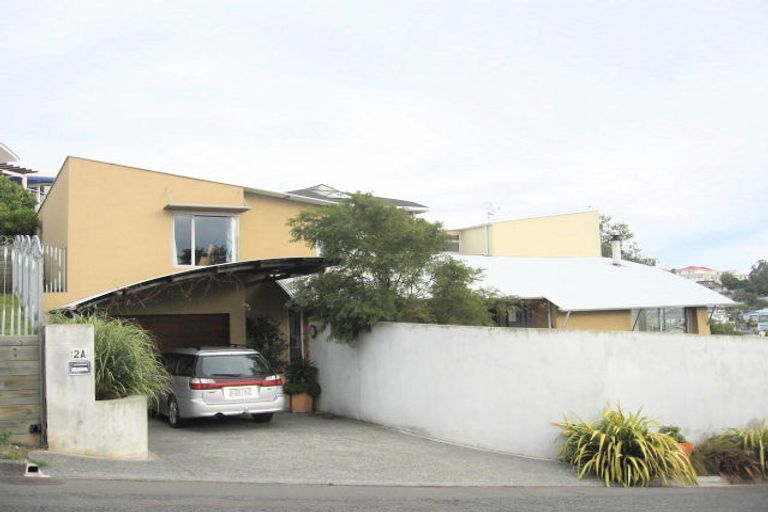 Photo of property in 2 Denholm Road, Hospital Hill, Napier, 4110