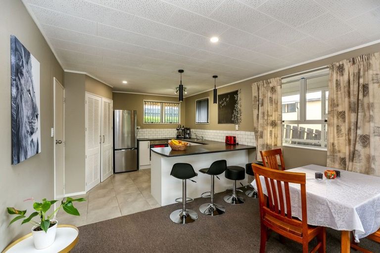 Photo of property in 92 Pembroke Street, Westown, New Plymouth, 4310