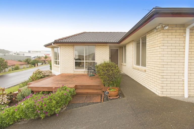 Photo of property in 54 Elan Place, Stanmore Bay, Whangaparaoa, 0932
