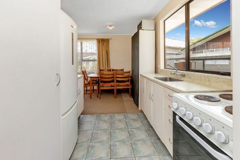 Photo of property in 52a George Street, Hikurangi, 0114