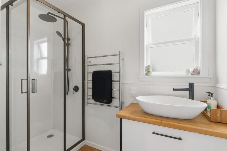 Photo of property in 33 Valley Road, Te Puke, 3119